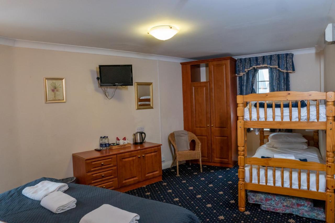 The Shurland Gym Hotel