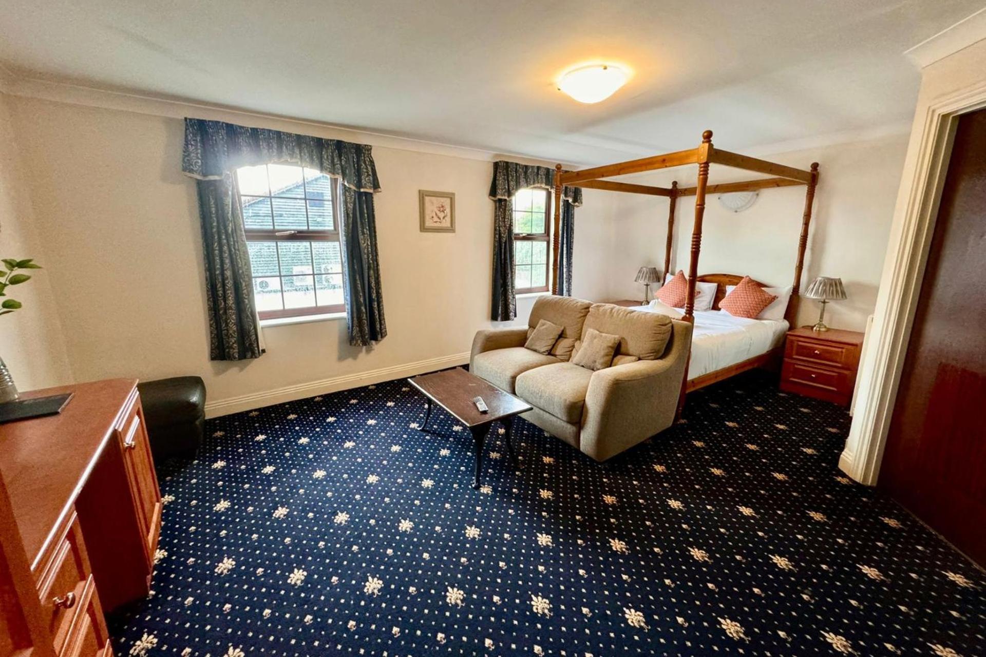 The Shurland Gym Hotel